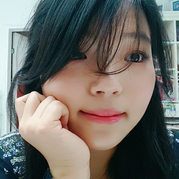 Meet your Posher, Lynn - Picture 1 of 1